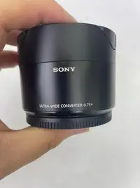 在飛比找露天拍賣優惠-【千代】Sony/索尼SEL075UWC附加鏡索尼28mm 
