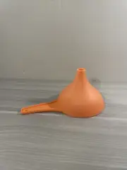 Tupperware Large Funnel Fill Oil Bottles Shakers Orange Kiss Shape New!