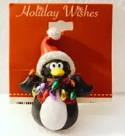 NOS WHIMSICAL PENGUIN CHRISTMAS HOLIDAY BROOCH