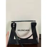 在飛比找蝦皮購物優惠-BALENCIAGA 黑白帆布包xs