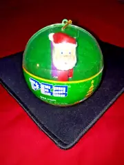 Christmas Mini Pez Dispenser Santa Green Ornament With 2 Packs of Pez Candies