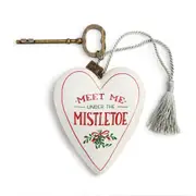 Demdaco Under The Mistletoe Art Heart