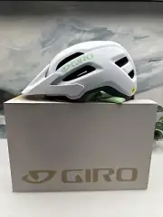 Giro Fixture MIPS II Matte White/Space Green Universal Size 50-57cm,19.75-22.5in