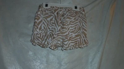 WONDER KIDS, GOLD & WHITE SPARKLE ZEBRA, PRINT, SHORTS. SZ 24 MOS.DISPLAY MODEL