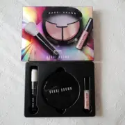 Bobbi Brown Keep Glowing Lip and Cheek Set Blush, Face Blender Brush, Lip Gloss