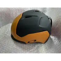 在飛比找蝦皮購物優惠-Oakley mod5滑雪安全帽二手