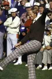 Jack Nicklaus upset after missing putt during tournament, Pebble B - Old Photo