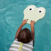[Sunnylife] Kids Kickboard Cookie the Croc Light Khaki