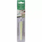 Clover Amour Crochet Hook 1.75mm, Metal, Green