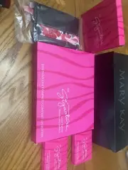Mary Kay Compacts (old School)
