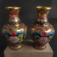 在飛比找Yahoo!奇摩拍賣優惠-收藏品純景泰藍花瓶手工雕刻花瓶做工精細有收藏值喜歡朋友請選購