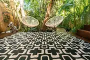 200 x 270cm Funky Retro Flowers Black and White Outdoor Plastic Rug/Mat