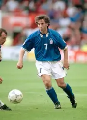 Roberto Donadoni of Italy at a UEFA Euro96 Group C match against t- Old Photo 1