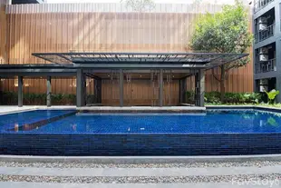 普吉鎮的1臥室公寓 - 30平方公尺/1間專用衛浴Luxurious Sky Pool Rooftop 1BR Phuket City