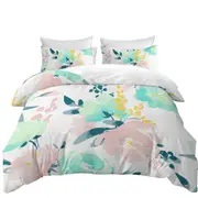 Modest Drawing Soft Colored Flowers Quilt Cover