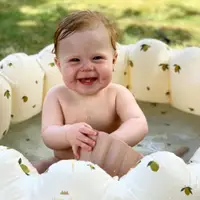在飛比找ETMall東森購物網優惠-ins兒童玩具充氣浴盆洗澡游泳池海洋球池嬰兒學座椅餐椅沙發泳