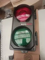 NEW RITE-HITE RED & GREEN LIGHT Box 0155402 With Circuit Board