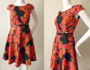 NICOLA FINETTI Dress NWT Size 6 - 8 or US 2 - 4 Fit and Flare Floral Belted