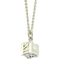 在飛比找ETMall東森購物網優惠-TIFFANY 羅馬刻字立體方形墜飾925純銀項鍊