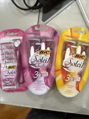 Bic Soleil 8 razors + Soleil click razor with 6 cartridges