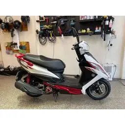 自售 光陽 kymco G6 150 2018/7月出廠 原廠LED 大燈 無事故 無待修 （gt125 gp125)