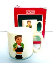 VINTAGE SCHMID HARK THE HERALD 1984 1ST ANNUAL STATUETTE MUG INSPIRED BY HUMMEL