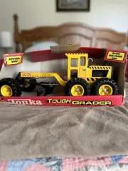 2001 VINTAGE Tonka Tough Grader Pressed Steel NIB