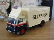 CORGI CLASSICS GUINNESS BEDFORD TK BOX TRUCK MODEL 22706 1:50