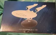 Eaglemoss Hero Collector Star Trek USS Enterprise NCC-1701