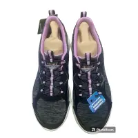 在飛比找蝦皮購物優惠-Skechers memory foam女鞋。全新正品