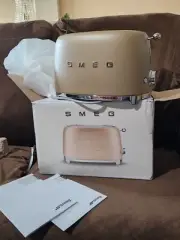 smeg toaster 2 slice Matte Champagne Retro 50s Style Toaster! CUTE!! BRAND NEW!