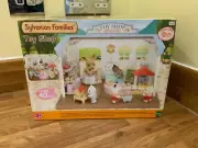 Sylvanian families calico critters Nrfb Toy shop boxed brand new immaculate ❤️