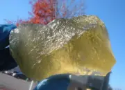 Libyan Desert Glass Meteorite Tektite impact specimen( 1240 crt)Super Gem AAAA
