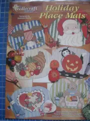 HOLIDAY PLACE MATS IN PLASTIC CANVAS BOOKLETS OOP