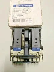 FACTORY BOX Telemecanique New LP2D1801BD Reversing Contactor Ships from Vermont