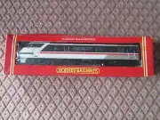 HORNBY RAILWAYS 00 GAUGE R.704 COACH