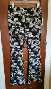 NWT NOBO Juniors Women's XL 15/17 Black White Tie Dye Flare Leggings Pants