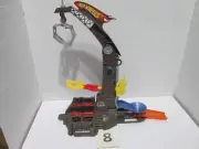 Hot Wheels L8956 Trick Tracks Triple Stunt Starter Set Part - Crane Drop Tower