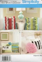 1679 SIMPLICITY PILLOWS IN FIVE STYLES