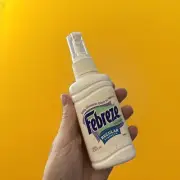 Vintage 2000 Febreze Fabric Refresher Spray Travel Sample Size 3.38 fl oz