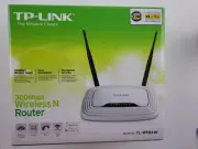 TP-LINK 3OO MBPS WIRELESS N ROUTER..NEW