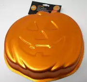 Wilton Pumpkin Jack-O-Lantern Cake Pan Iridescents Orange