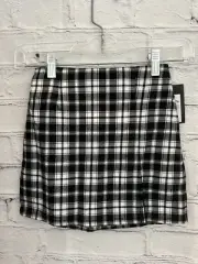 Art Class Black/White Plaid Skirt Zip Entry NWT Girl's Sm (6/6X) (Retail $15)