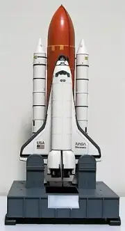 NASA Space Shuttle Orbiter "Atlantis" w/Boosters - Plastic Model 1/200 Scale