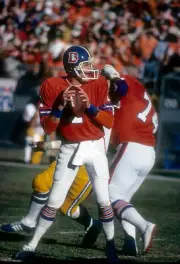 Quarterback Craig Morton Denver Broncos drops back to pass v the S- Old Photo