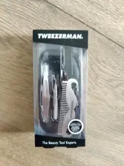 Tweezerman Essential Grooming Kit Tweezer Skin Care Tool Moustache Comb Razor