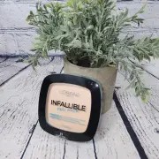 L'Oréal Infallible Pro-Glow Foundation Pressed Powder Makeup 21 CLASSIC IVORY