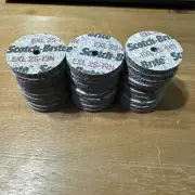 (30) Scotch Brite EXL 2S-FIN 2” x 1/4” Unitized Wheels