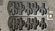 2 VTG Lodge Saguaro 5CP2 Cornbread Mold Muffin Baking Pan Cast Iron 1 NWT 1 used
