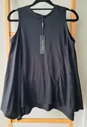 Decjuba Black Swing Trapeze Tank Size XS/S BNWT